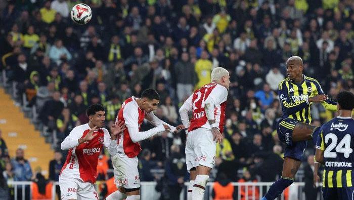 Fenerbahçe - Karagümrük maçının ardından usta isimlerden uyarı: Sıkıntılı günler bekliyor | Hayal kurmayı bırakın