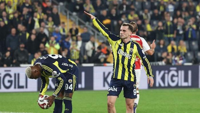 Fenerbahçe - Karagümrük maçının ardından usta isimlerden uyarı: Sıkıntılı günler bekliyor | Hayal kurmayı bırakın