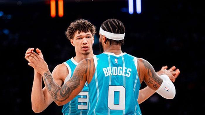 CHARLOTTE HORNETS