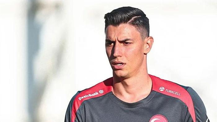 BERKE ÖZER HATA YAPTI
