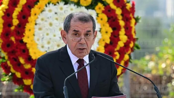 MEZUN OLDUĞU ÜNİVERSİTEDE ÖĞRENCİLERLE BULUŞTU