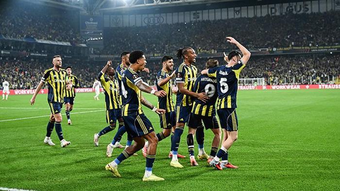 Fenerbahçenin Stuttgart galibiyeti Alman basınında Acı verici ve acımasız bir mağlubiyet | Deniz Undav-İsmail Yüksek