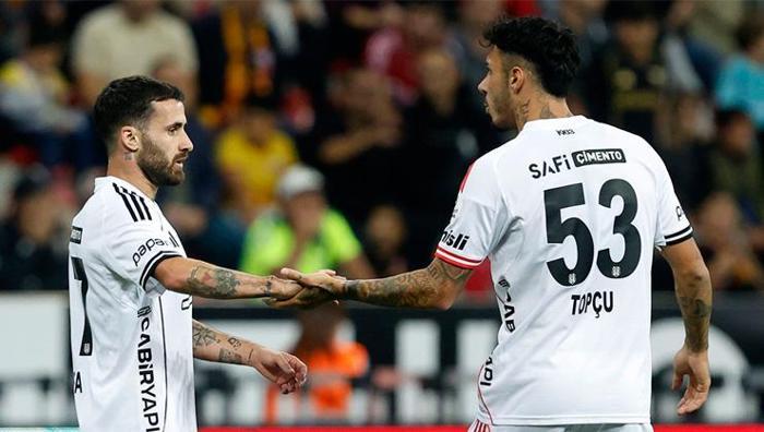 Beşiktaş-Fenerbahçe derbisi öncesi Rafa Silvadan haber var: Sakatlanmıştı, durumu belli oldu