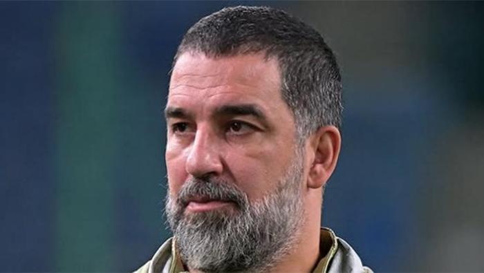 Arda Turan Ukraynada eleştiri yağmuruna tutuldu Niyetini anlamıyorum, çağ dışı futbol oynatıyor