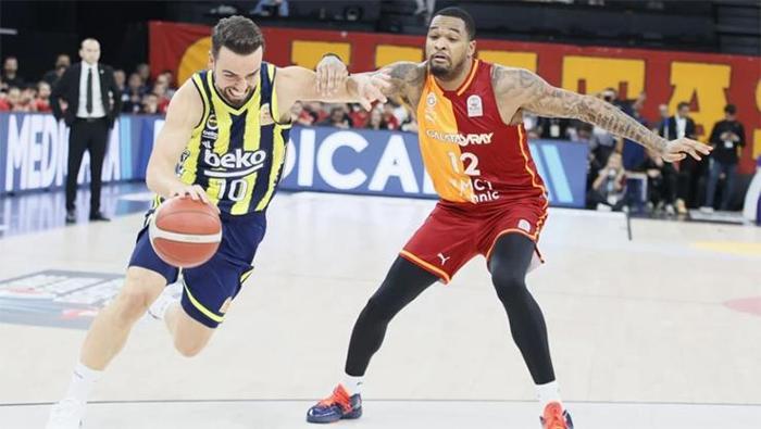 Fenerbahçe Bekonun kaptanı alkollü yakalandı Melih Mahmutoğlunun ehliyetine el konuldu