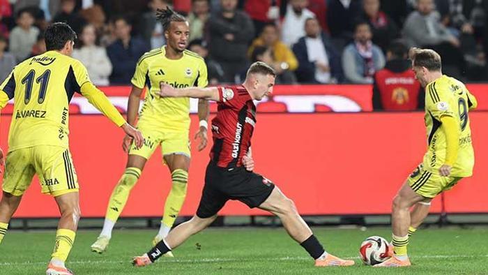 ARCHIE BROWNIN SARI KARTI