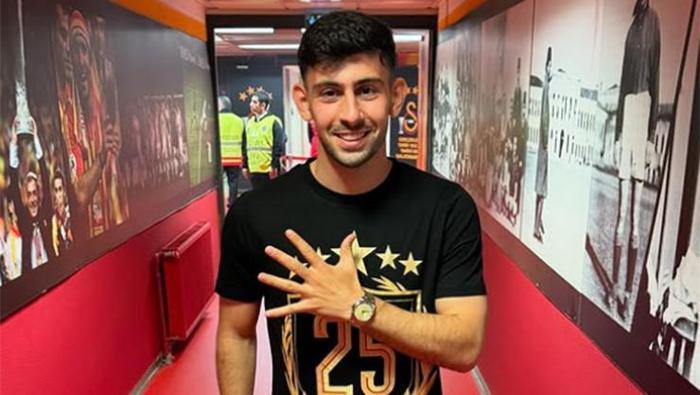 Sahaya adım bile atmadan Galatasaraydan ayrılıyor Yönetim son kararını verdi