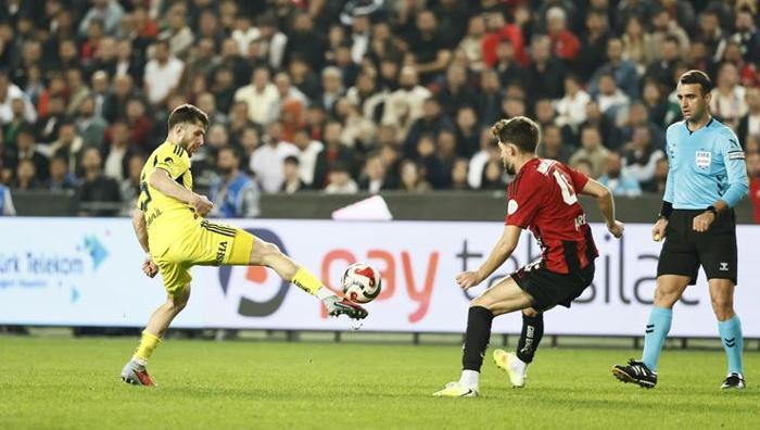 ÖZEL | Bir FIFA hakemi için kabul edilemez Hakem tartışması giderek büyüyor, rapor ortaya çıktı: Hakemlik karakter işidir