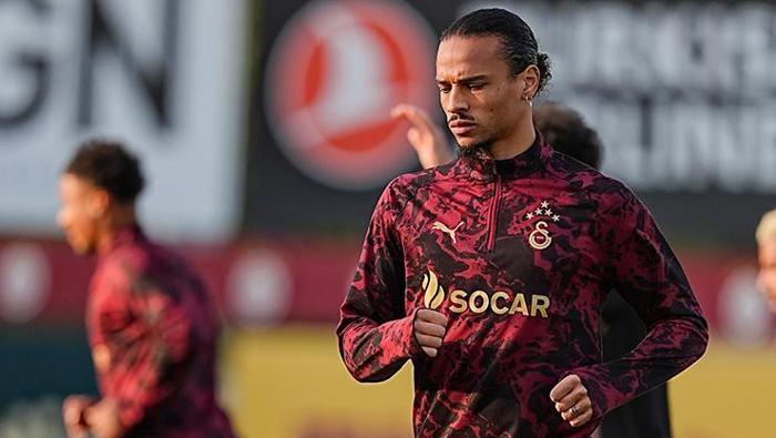 Leroy Sanenin tüm gözü kulağı Almanyadan gelecek haberde Davet bekliyor