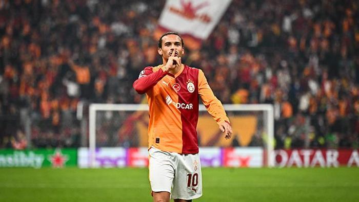 Leroy Sanenin tüm gözü kulağı Almanyadan gelecek haberde Davet bekliyor