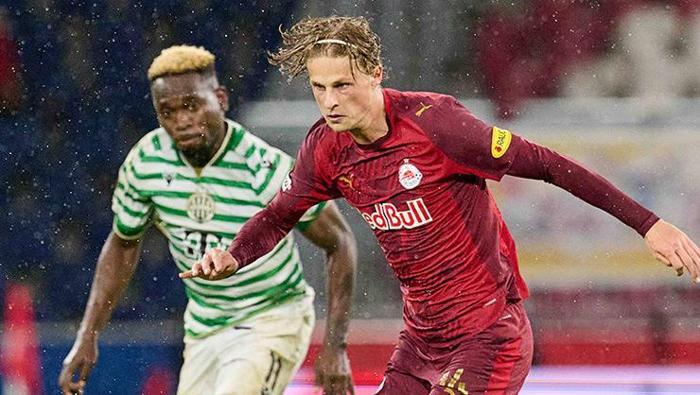 SALZBURGDA FORMA GİYİYOR