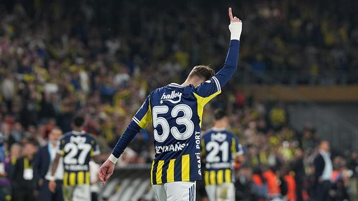 BENİ BURADA SEVMİYORLAR