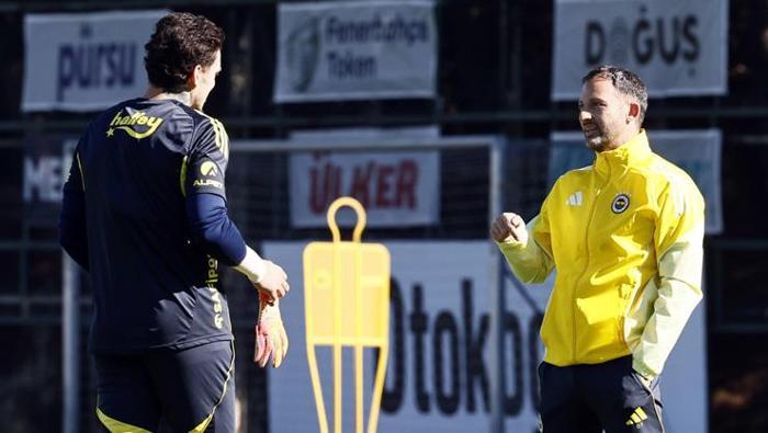 Fenerbahçede Tedesco Beşiktaşla yatıp kalkıyor: Özel prim müjdesi Bu hasreti bitireceğiz