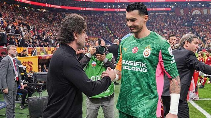 Derbide Uğurcan Çakır gerilimi Trabzonspor taraftarlarından eski kaptanlarına dolarlı protesto...