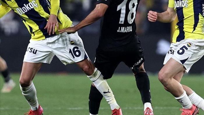 Beşiktaş - Fenerbahçe derbisi canlı izle | BJK FB Süper Lig 11. hafta maçı şifresiz izle (Canlı yayın)