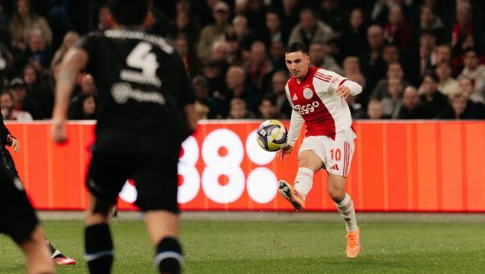 Dört gözle Galatasaray maçını bekliyorum Ajax taraftarları kazan kaldırdı: Heitinganın sözlerine sert tepki