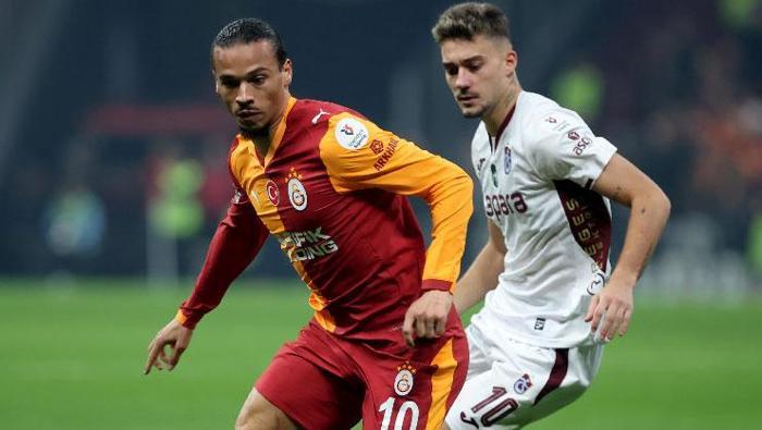 OKAN HOCA DÜN GECE DE ÇOK FORMDAYDI