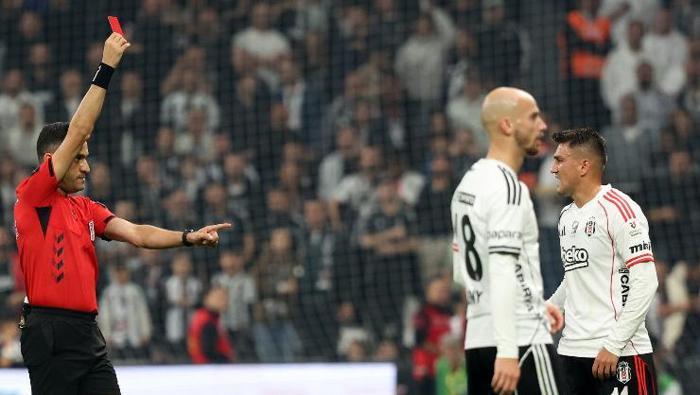 PENALTILARI ATLADI / DENİZ ÇOBAN - FANATİK