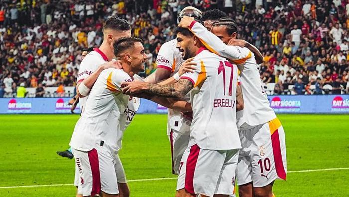 ÖZEL | Galatasaraya bir sakatlık şoku daha Ajax maçı öncesi kötü haber geldi: Okan Buruk alternatif planını hazırlıyor