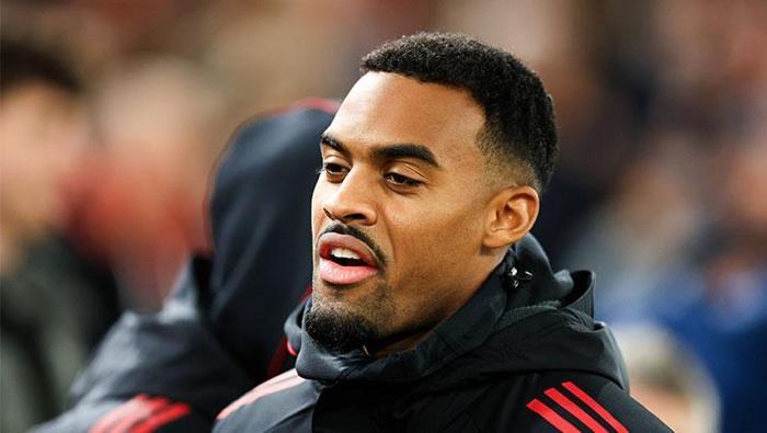 GRAVENBERCHTEN ARDA GÜLER SÖZLERİ