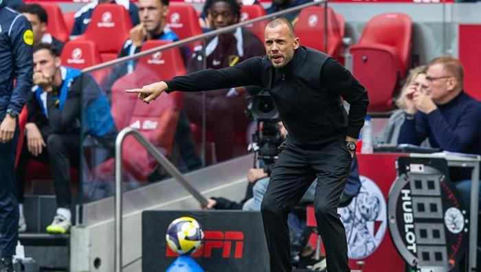 Ajax son zamanlarda bir düşüş yaşıyor. Bunun sebepleri neler