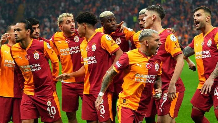 AJAX - GALATASARAY MAÇI CANLI İZLE