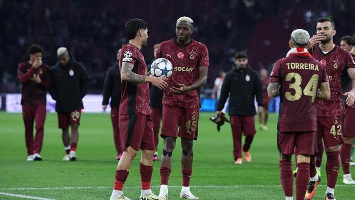 AS: YERLE BİR ETTİ