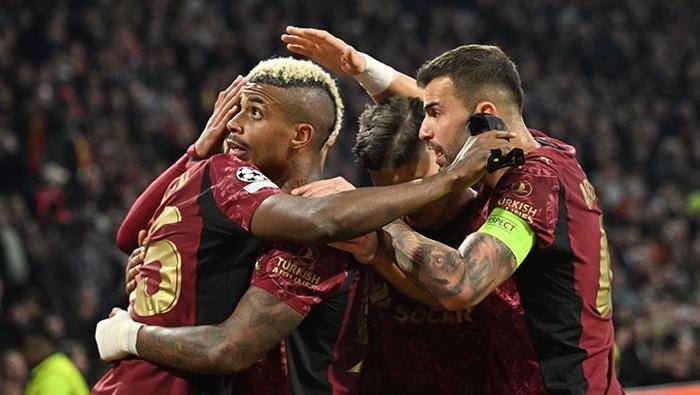 Galatasaray şov yaparak kazandı Victor Osimhen Avrupa manşetlerini süsledi: Stadyumu susturdu, Ajaxı bitirdi