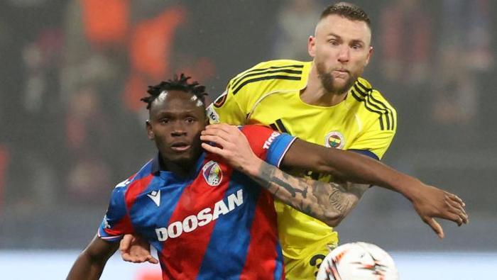 DUVARA KARŞI / SERKAN AKCAN - FANATİK