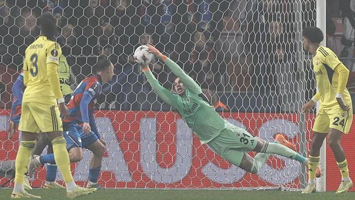 BÜYÜK KALECİ EDERSON MÜKEMMELDİ