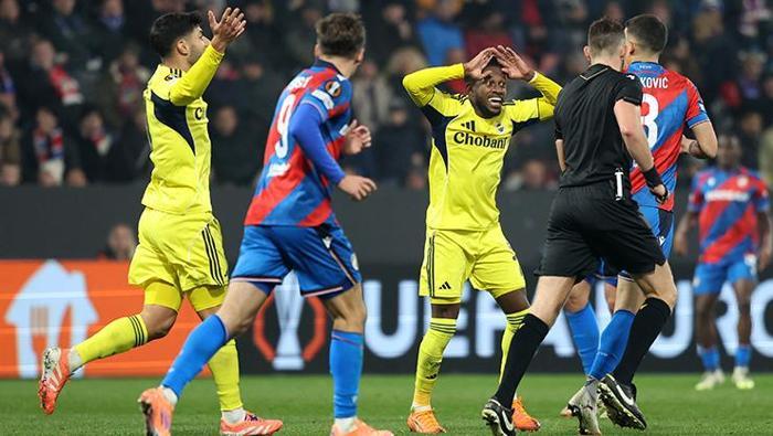 Plzen-Fenerbahçe maçındaki skandal penaltı kararı için Deniz Çobandan sert sözler Bir çuval inciri berbat etti