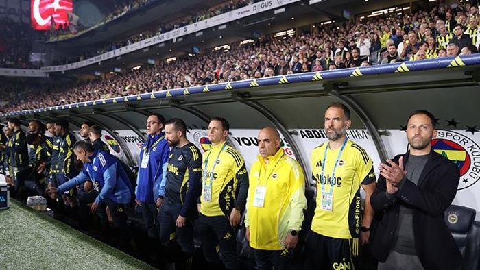 TRİBÜNLERDEN TEDESCO TEZAHÜRATLARI