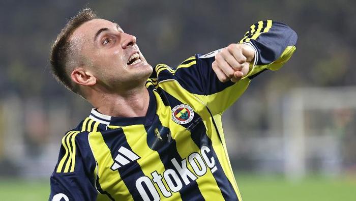 KIRMIZI KART OLMALIYDI / DENİZ ÇOBAN - FANATİK