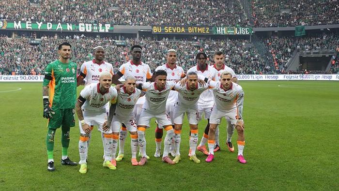 Hasan Şaştan yaylım ateşi Senin Galatasarayda kredin artık bitti herkes aklını başına alsın