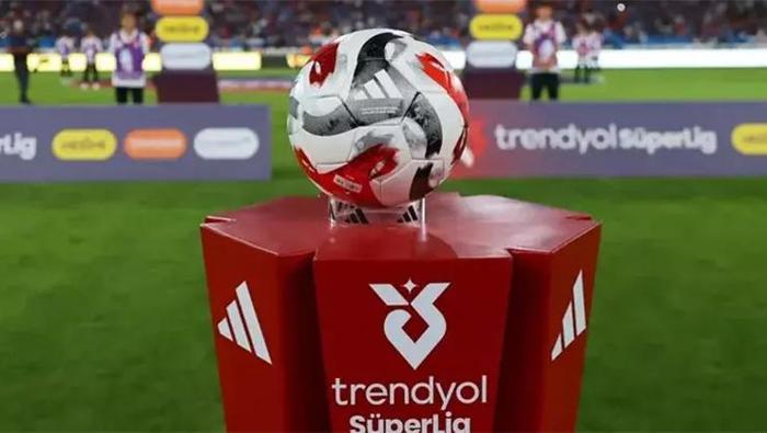 Süper Ligde şampiyonluk oranları güncellendi Zirvede puan farkı 1e indi dengeler değişti