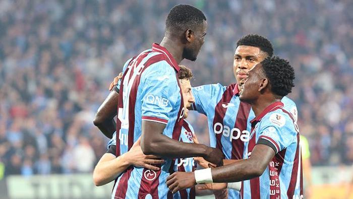 Süper Ligde şampiyonluk oranları güncellendi Zirvede puan farkı 1e indi dengeler değişti