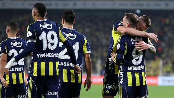 Fenerbahçe için asıl tehlikeyi usta isim açıkladı İki yıldıza ayrı parantez Bir haller oldu