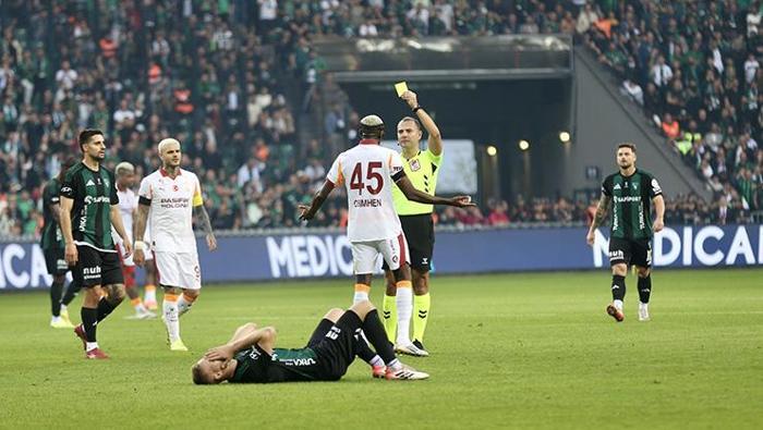 Vasatı aşamıyor lig için yeterli değil Galatasarayın golünün iptali doğru mu Deniz Çoban açıkladı | Süper Ligde 12.hafta hakem raporu