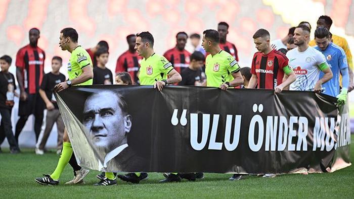 Gaziantep FK-Çaykur Rizespor: Oğuzhan Çakır