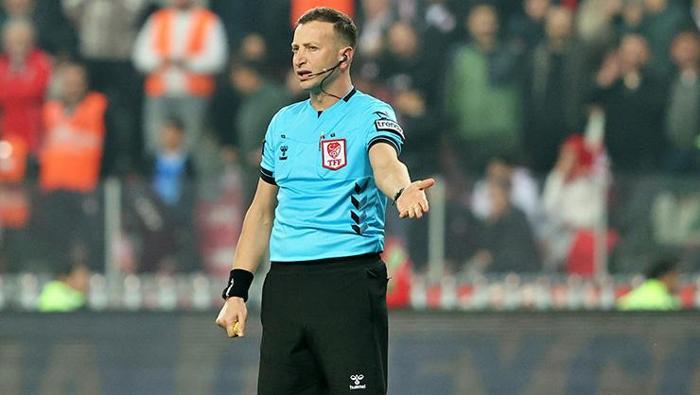 Vasatı aşamıyor lig için yeterli değil Galatasarayın golünün iptali doğru mu Deniz Çoban açıkladı | Süper Ligde 12.hafta hakem raporu