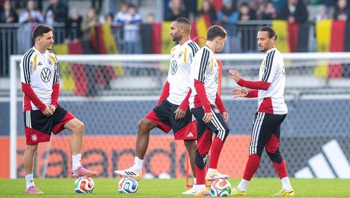 Sırf Galatasaraya transfer oldu diye... Lothar Matthaustan Nagelsmanna olay Leroy Sane eleştirisi: Liverpool ve Ajaxı yendiler