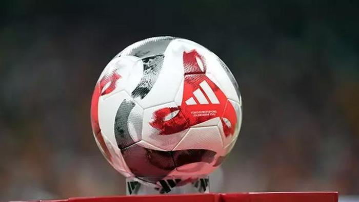 İstanbul devinden Ter Stegen bombası Yönetim gözünü kararttı: 2 yıldız birden hedefte