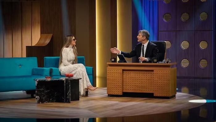 Galatasaray zor günler geçiriyordu Mauro Icardi stüdyoya girdi, forma hediye etti