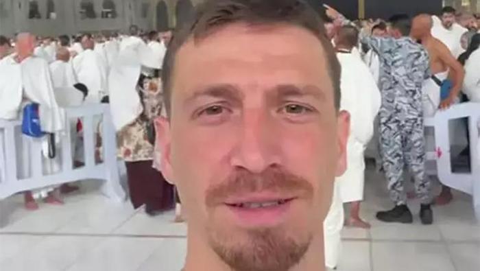 Fenerbahçe kaptanı Mert Hakan Yandaştan umre paylaşımı