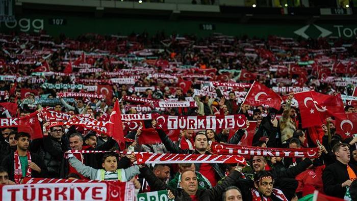 TİMSAH ARENA GÜRÜLTÜYLE DOLDU