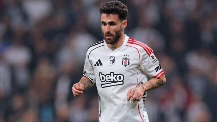 FUTBOLU BIRAKMAK İSTEDİĞİNİ SÖYLEDİ