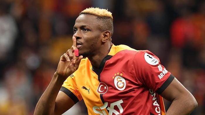 Victor Osimhenin hayat hikayesi yürekleri burktu: Çöp sahasında ayakkabı arardık