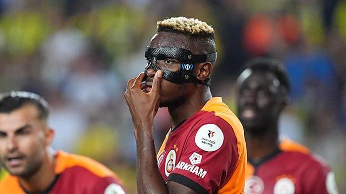 Victor Osimhenin hayat hikayesi yürekleri burktu: Çöp sahasında ayakkabı arardık