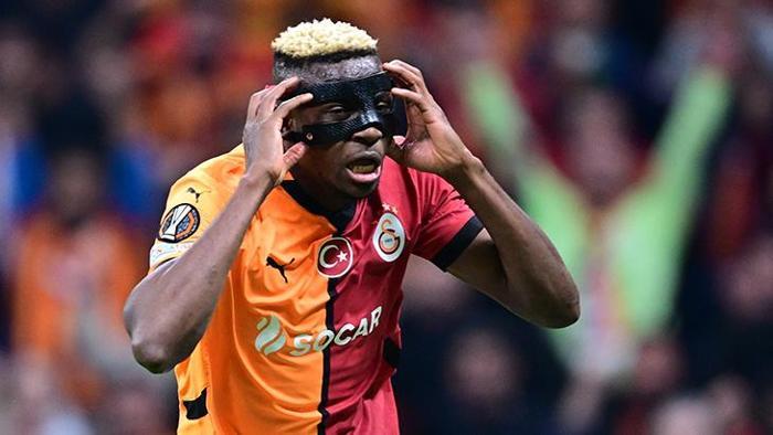 Victor Osimhenin hayat hikayesi yürekleri burktu: Çöp sahasında ayakkabı arardık