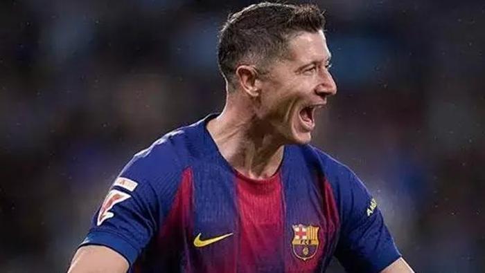 LEWANDOWSKI AYRILIYOR